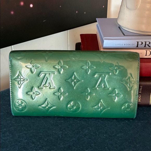 Louis Vuitton Monogram Vernis Wallet w/COA - Picture 2 of 9